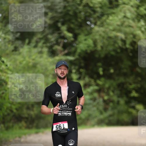 30.08.2026 - Elbe Triathlon Hamburg Antke Förster http://msf.ph/oto/10095497 30.08.2026 10:00:24 Laufen 961 meine-sportfotos.de