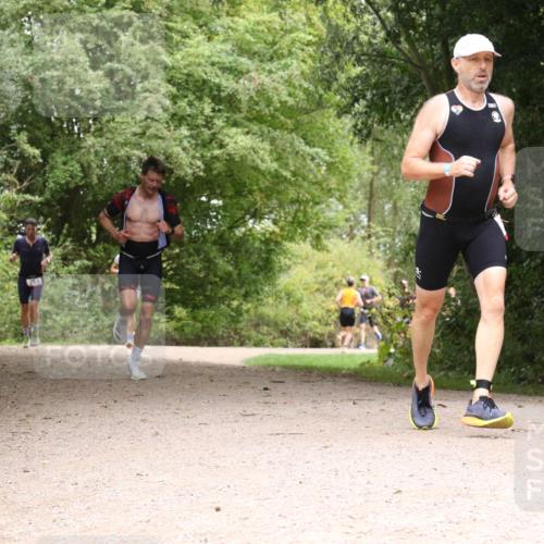 30.08.2026 - Elbe Triathlon Hamburg Antke Förster http://msf.ph/oto/10095508 30.08.2026 10:07:34 Laufen 254 meine-sportfotos.de