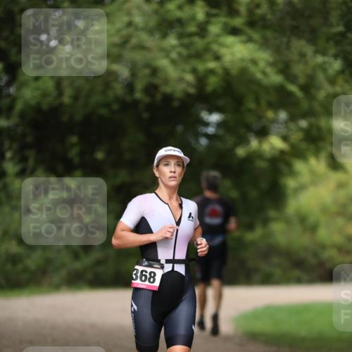 30.08.2026 - Elbe Triathlon Hamburg Antke Förster http://msf.ph/oto/10095509 30.08.2026 10:00:45 Laufen 00, 368 meine-sportfotos.de