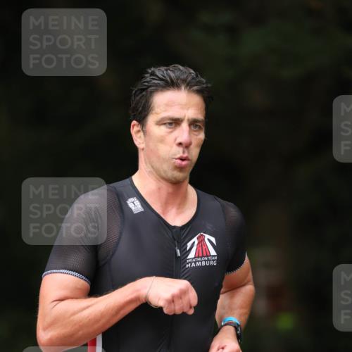 30.08.2026 - Elbe Triathlon Hamburg Antke Förster http://msf.ph/oto/10095573 30.08.2026 10:02:14 Laufen 280 meine-sportfotos.de