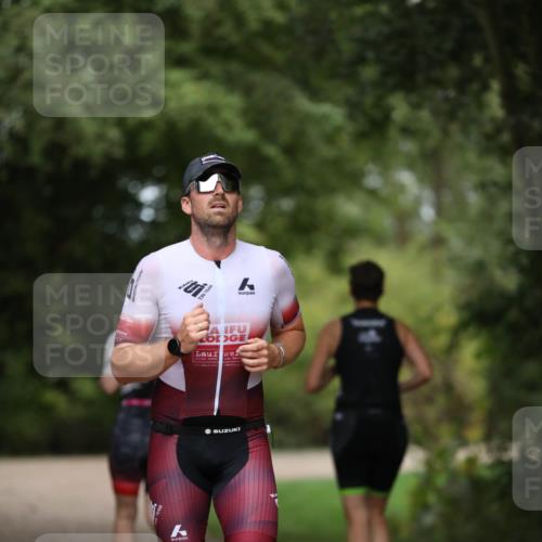 30.08.2026 - Elbe Triathlon Hamburg Antke Förster http://msf.ph/oto/10095587 30.08.2026 10:02:27 Laufen  meine-sportfotos.de