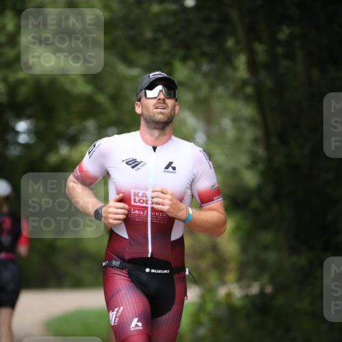 30.08.2026 - Elbe Triathlon Hamburg Antke Förster http://msf.ph/oto/10095589 30.08.2026 10:02:27 Laufen  meine-sportfotos.de