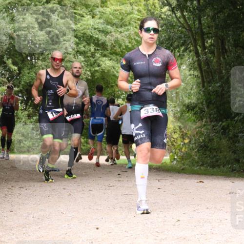30.08.2026 - Elbe Triathlon Hamburg Antke Förster http://msf.ph/oto/10095600 30.08.2026 10:08:28 Laufen 221, 338 meine-sportfotos.de