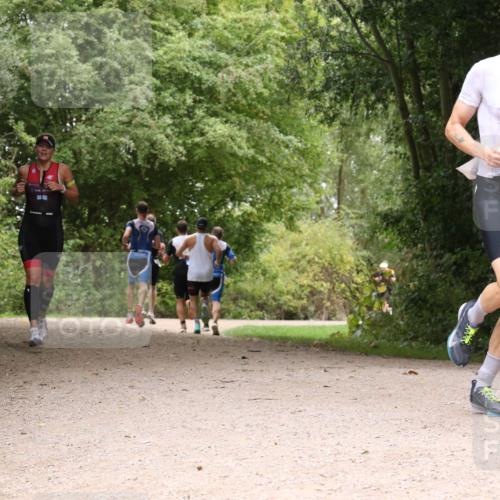 30.08.2026 - Elbe Triathlon Hamburg Antke Förster http://msf.ph/oto/10095606 30.08.2026 10:08:30 Laufen  meine-sportfotos.de