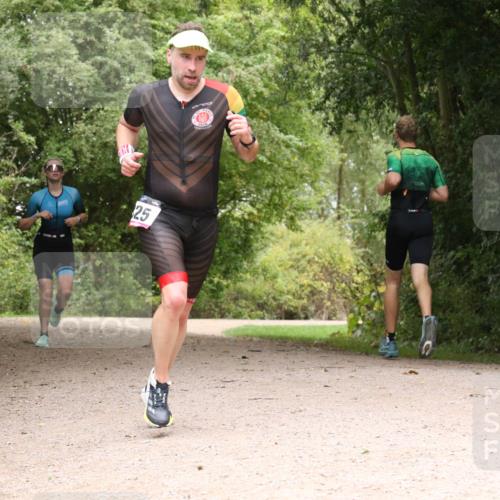 30.08.2026 - Elbe Triathlon Hamburg Antke Förster http://msf.ph/oto/10095620 30.08.2026 10:08:47 Laufen 25 meine-sportfotos.de