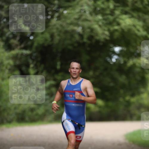 30.08.2026 - Elbe Triathlon Hamburg Antke Förster http://msf.ph/oto/10095621 30.08.2026 10:03:46 Laufen  meine-sportfotos.de