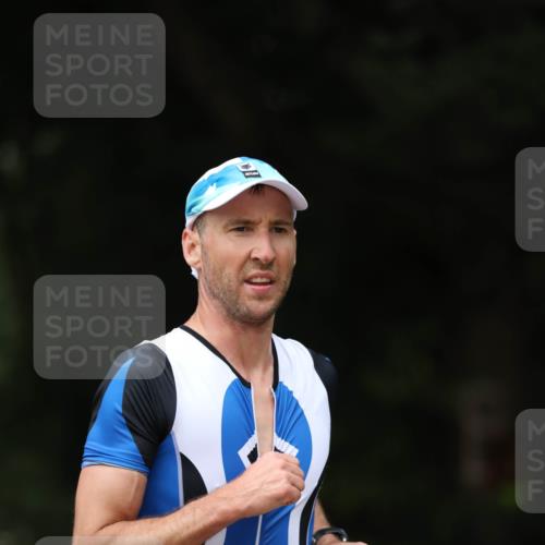 30.08.2026 - Elbe Triathlon Hamburg Antke Förster http://msf.ph/oto/10095663 30.08.2026 10:04:42 Laufen 288 meine-sportfotos.de