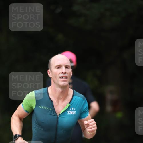 30.08.2026 - Elbe Triathlon Hamburg Antke Förster http://msf.ph/oto/10095709 30.08.2026 10:05:38 Laufen  meine-sportfotos.de