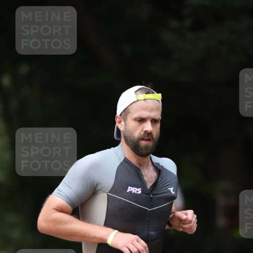 30.08.2026 - Elbe Triathlon Hamburg Antke Förster http://msf.ph/oto/10095727 30.08.2026 10:06:02 Laufen 189 meine-sportfotos.de