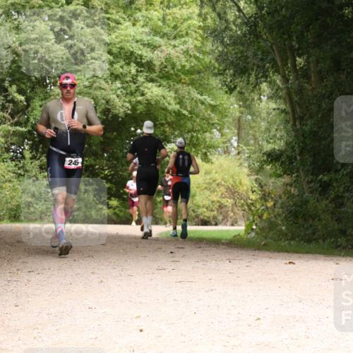 30.08.2026 - Elbe Triathlon Hamburg Antke Förster http://msf.ph/oto/10095728 30.08.2026 10:10:50 Laufen 245 meine-sportfotos.de
