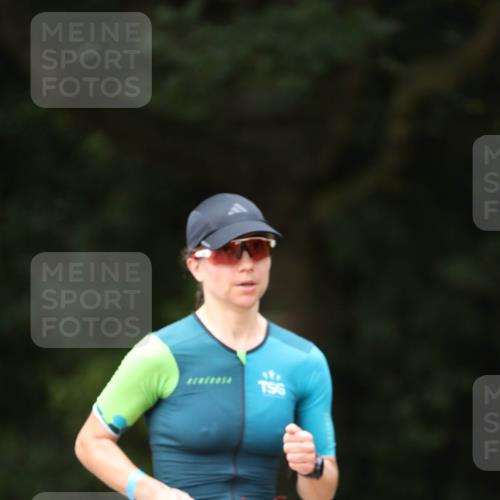 30.08.2026 - Elbe Triathlon Hamburg Antke Förster http://msf.ph/oto/10095737 30.08.2026 10:06:07 Laufen 35 meine-sportfotos.de
