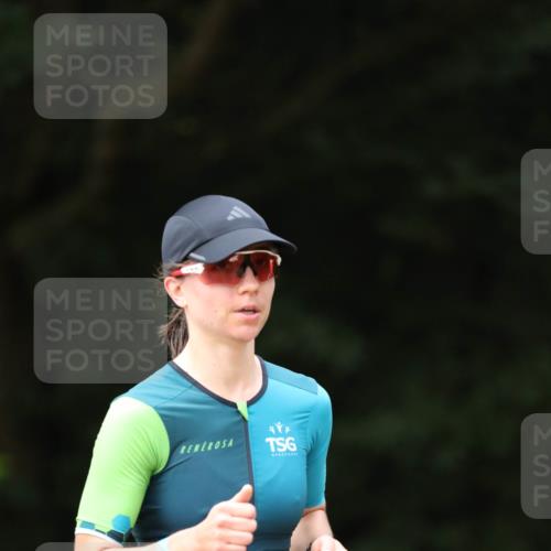 30.08.2026 - Elbe Triathlon Hamburg Antke Förster http://msf.ph/oto/10095739 30.08.2026 10:06:07 Laufen 35 meine-sportfotos.de