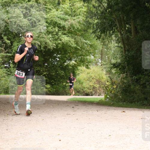 30.08.2026 - Elbe Triathlon Hamburg Antke Förster http://msf.ph/oto/10095772 30.08.2026 10:11:19 Laufen 383 meine-sportfotos.de
