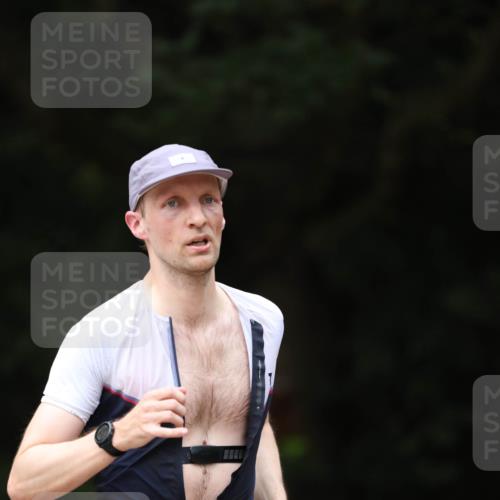 30.08.2026 - Elbe Triathlon Hamburg Antke Förster http://msf.ph/oto/10095787 30.08.2026 10:06:46 Laufen  meine-sportfotos.de