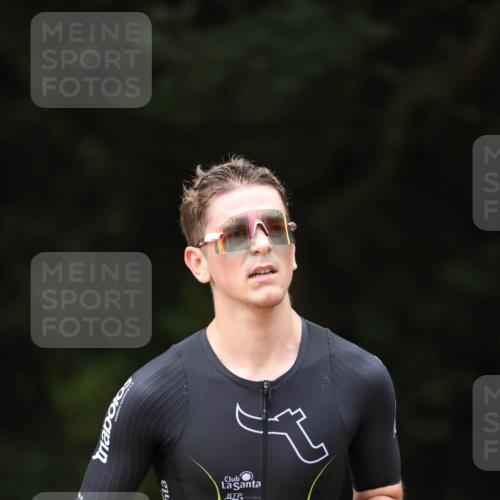 30.08.2026 - Elbe Triathlon Hamburg Antke Förster http://msf.ph/oto/10095801 30.08.2026 10:06:55 Laufen  meine-sportfotos.de