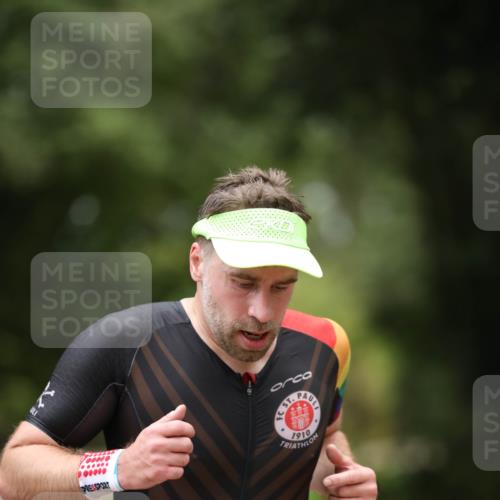 30.08.2026 - Elbe Triathlon Hamburg Antke Förster http://msf.ph/oto/10095927 30.08.2026 10:08:47 Laufen 25 meine-sportfotos.de