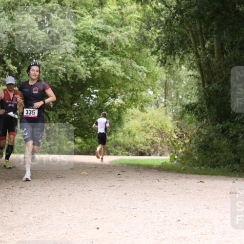 30.08.2026 - Elbe Triathlon Hamburg Antke Förster http://msf.ph/oto/10095932 30.08.2026 10:13:41 Laufen 335 meine-sportfotos.de