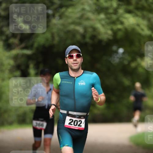 30.08.2026 - Elbe Triathlon Hamburg Antke Förster http://msf.ph/oto/10095997 30.08.2026 10:10:16 Laufen 366, 202 meine-sportfotos.de
