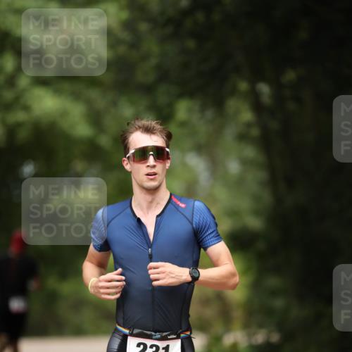 30.08.2026 - Elbe Triathlon Hamburg Antke Förster http://msf.ph/oto/10096015 30.08.2026 10:10:41 Laufen 231 meine-sportfotos.de