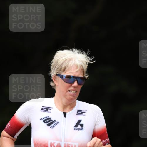 30.08.2026 - Elbe Triathlon Hamburg Antke Förster http://msf.ph/oto/10096055 30.08.2026 10:11:03 Laufen 349 meine-sportfotos.de