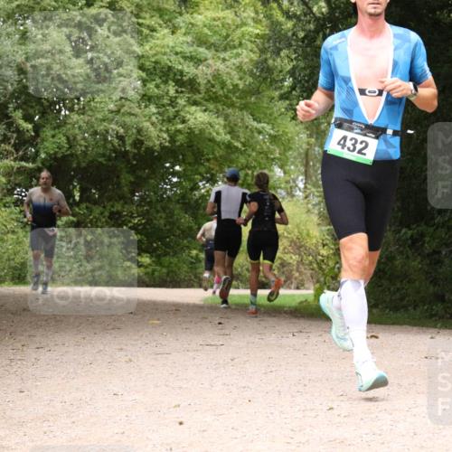 30.08.2026 - Elbe Triathlon Hamburg Antke Förster http://msf.ph/oto/10096066 30.08.2026 10:15:57 Laufen 432 meine-sportfotos.de