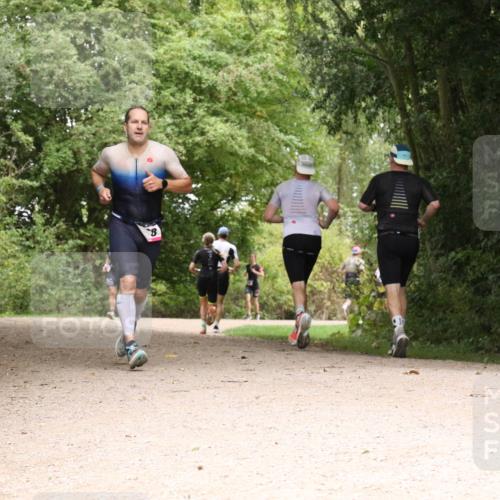 30.08.2026 - Elbe Triathlon Hamburg Antke Förster http://msf.ph/oto/10096072 30.08.2026 10:16:01 Laufen 8 meine-sportfotos.de