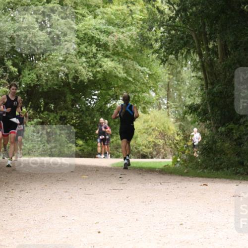 30.08.2026 - Elbe Triathlon Hamburg Antke Förster http://msf.ph/oto/10096136 30.08.2026 10:16:37 Laufen 2, 60 meine-sportfotos.de