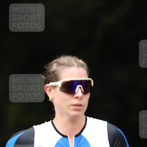 30.08.2026 - Elbe Triathlon Hamburg Antke Förster http://msf.ph/oto/10096149 30.08.2026 10:12:08 Laufen  meine-sportfotos.de