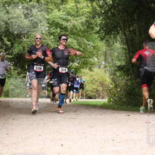 30.08.2026 - Elbe Triathlon Hamburg Antke Förster http://msf.ph/oto/10096160 30.08.2026 10:16:48 Laufen 444, 336, 319, 235 meine-sportfotos.de