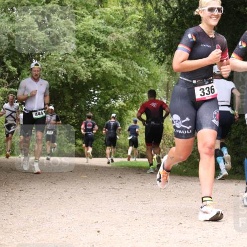 30.08.2026 - Elbe Triathlon Hamburg Antke Förster http://msf.ph/oto/10096164 30.08.2026 10:16:50 Laufen 444, 336, 319 meine-sportfotos.de