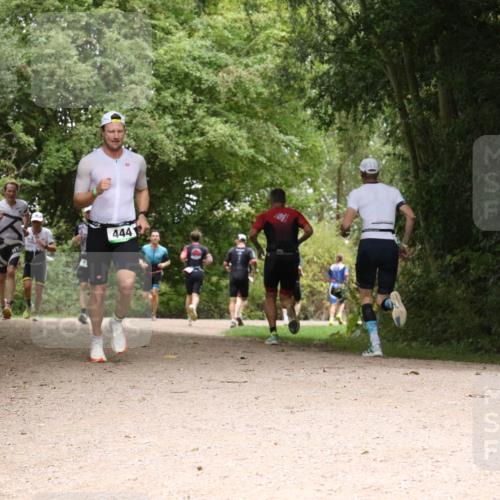 30.08.2026 - Elbe Triathlon Hamburg Antke Förster http://msf.ph/oto/10096166 30.08.2026 10:16:51 Laufen 444 meine-sportfotos.de