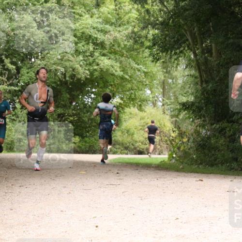 30.08.2026 - Elbe Triathlon Hamburg Antke Förster http://msf.ph/oto/10096194 30.08.2026 10:17:24 Laufen 354 meine-sportfotos.de