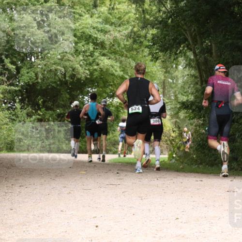 30.08.2026 - Elbe Triathlon Hamburg Antke Förster http://msf.ph/oto/10096208 30.08.2026 10:17:29 Laufen 524, 380 meine-sportfotos.de
