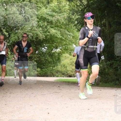 30.08.2026 - Elbe Triathlon Hamburg Antke Förster http://msf.ph/oto/10096242 30.08.2026 10:17:53 Laufen 244 meine-sportfotos.de