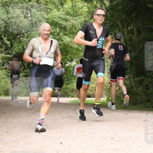 30.08.2026 - Elbe Triathlon Hamburg Antke Förster http://msf.ph/oto/10096248 30.08.2026 10:17:55 Laufen 244 meine-sportfotos.de