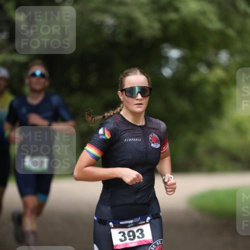 30.08.2026 - Elbe Triathlon Hamburg Antke Förster http://msf.ph/oto/10096253 30.08.2026 10:13:59 Laufen 393, 191 meine-sportfotos.de
