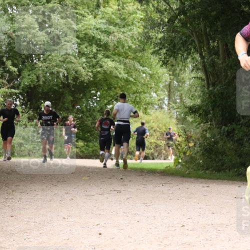 30.08.2026 - Elbe Triathlon Hamburg Antke Förster http://msf.ph/oto/10096280 30.08.2026 10:18:53 Laufen 301 meine-sportfotos.de