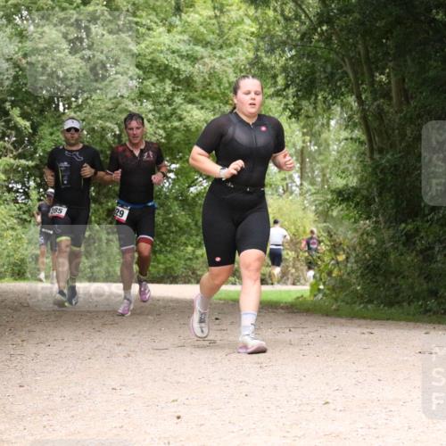 30.08.2026 - Elbe Triathlon Hamburg Antke Förster http://msf.ph/oto/10096292 30.08.2026 10:19:00 Laufen 29, 185 meine-sportfotos.de