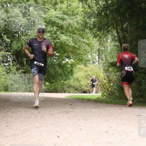 30.08.2026 - Elbe Triathlon Hamburg Antke Förster http://msf.ph/oto/10096302 30.08.2026 10:19:08 Laufen 293, 346 meine-sportfotos.de