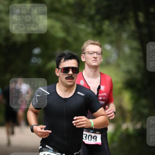 30.08.2026 - Elbe Triathlon Hamburg Antke Förster http://msf.ph/oto/10096305 30.08.2026 10:15:13 Laufen 2, 496, 309 meine-sportfotos.de