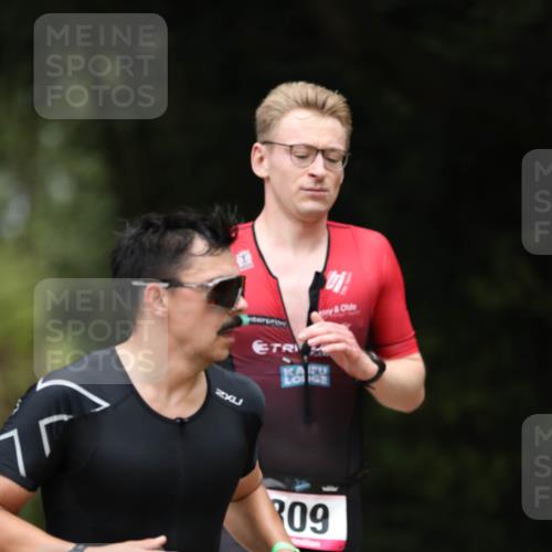 30.08.2026 - Elbe Triathlon Hamburg Antke Förster http://msf.ph/oto/10096307 30.08.2026 10:15:14 Laufen 496, 09 meine-sportfotos.de