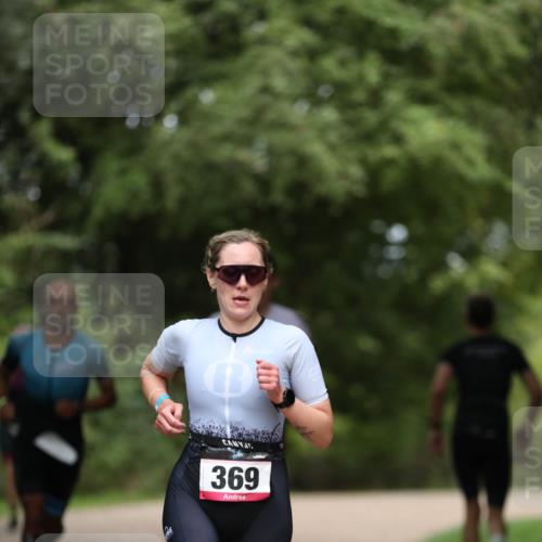 30.08.2026 - Elbe Triathlon Hamburg Antke Förster http://msf.ph/oto/10096315 30.08.2026 10:15:19 Laufen 369 meine-sportfotos.de