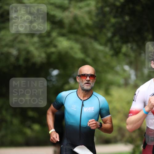 30.08.2026 - Elbe Triathlon Hamburg Antke Förster http://msf.ph/oto/10096321 30.08.2026 10:15:22 Laufen  meine-sportfotos.de