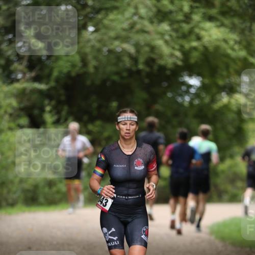 30.08.2026 - Elbe Triathlon Hamburg Antke Förster http://msf.ph/oto/10096385 30.08.2026 10:16:10 Laufen 43 meine-sportfotos.de