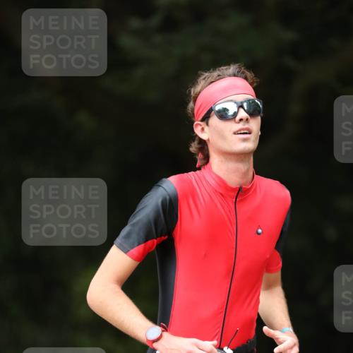 30.08.2026 - Elbe Triathlon Hamburg Antke Förster http://msf.ph/oto/10096433 30.08.2026 10:16:35 Laufen 282 meine-sportfotos.de