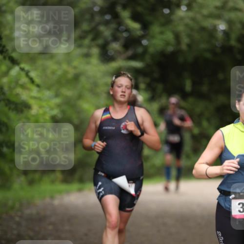 30.08.2026 - Elbe Triathlon Hamburg Antke Förster http://msf.ph/oto/10096449 30.08.2026 10:16:41 Laufen 210, 3 meine-sportfotos.de