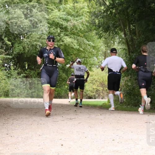 30.08.2026 - Elbe Triathlon Hamburg Antke Förster http://msf.ph/oto/10096460 30.08.2026 10:22:22 Laufen  meine-sportfotos.de