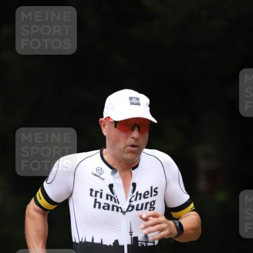 30.08.2026 - Elbe Triathlon Hamburg Antke Förster http://msf.ph/oto/10096491 30.08.2026 10:16:59 Laufen 1990, 274 meine-sportfotos.de