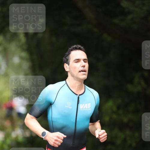 30.08.2026 - Elbe Triathlon Hamburg Antke Förster http://msf.ph/oto/10096493 30.08.2026 10:17:00 Laufen 20, 22 meine-sportfotos.de