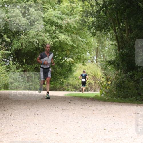 30.08.2026 - Elbe Triathlon Hamburg Antke Förster http://msf.ph/oto/10096496 30.08.2026 10:22:59 Laufen  meine-sportfotos.de